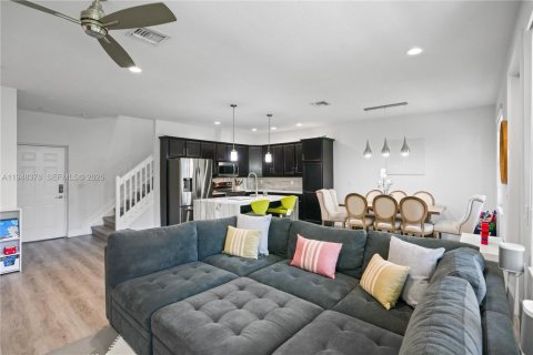 Купить таунхаус в Купер-Сити, Флорида 3 спальни, 164.44м2, № 2007665 - фото 4