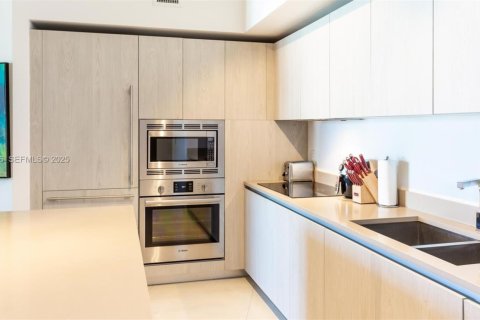 Condominio en venta en Hollywood, Florida, 1 dormitorio, 78.97 m2 № 2035131 - foto 4