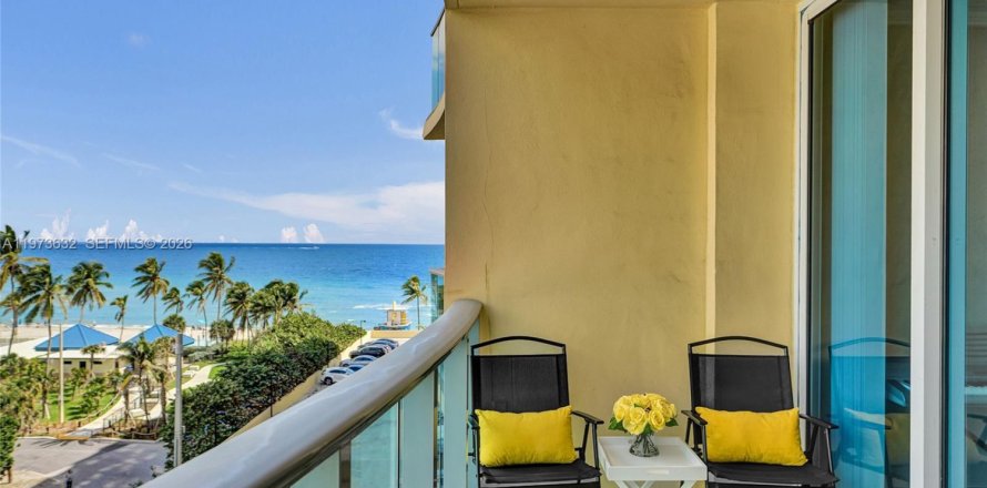 Condo à Hollywood, Floride, 1 chambre  № 2036513