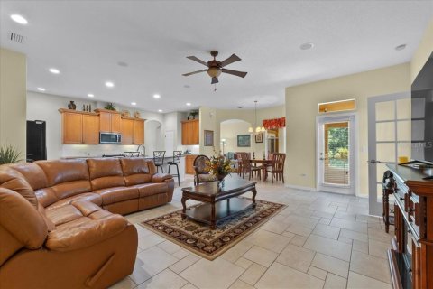 Casa en venta en Orlando, Florida, 3 dormitorios, 227.24 m2 № 1848522 - foto 10