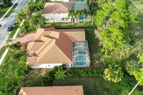 Villa ou maison à louer à Wellington, Floride: 4 chambres, 261.43 m2 № 691771 - photo 1