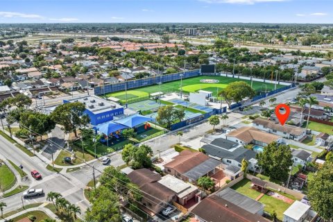 Apartment in Sweetwater, Florida 2 bedrooms, 91.04 sq.m. № 2026148 - photo 30