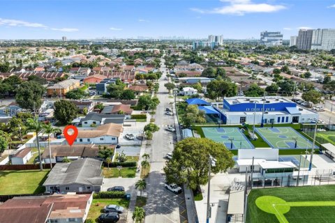 Apartment in Sweetwater, Florida 2 bedrooms, 91.04 sq.m. № 2026148 - photo 24