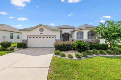 Villa ou maison à Summerfield, Floride 3 chambres, 185.9 m2 № 2413955