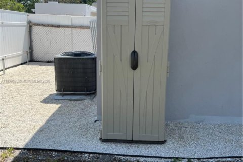 Immobilier commercial à vendre à Hollywood, Floride № 1936120 - photo 8