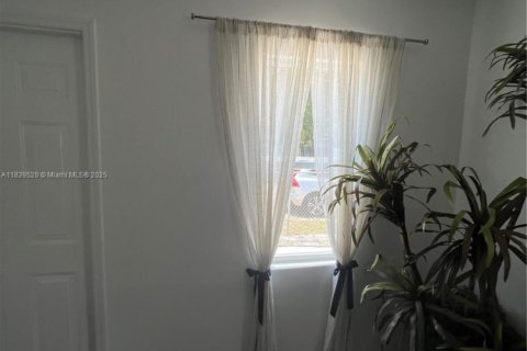 Immobilier commercial à vendre à Hollywood, Floride № 1936120 - photo 14