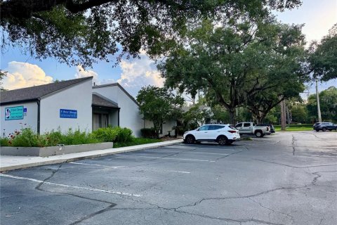 Immobilier commercial à vendre à Gainesville, Floride: 1050.63 m2 № 2277142 - photo 2