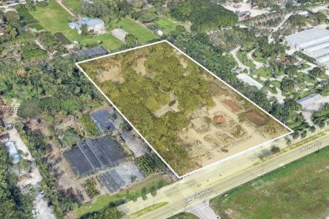 Коммерческая недвижимость в Майами, Флорида № 2048393