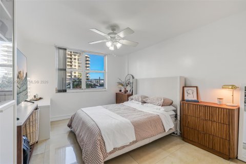 Купить кондоминиум в Майами, Флорида 1 спальня, 68.28м2, № 2054547 - фото 13