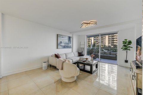 Купить кондоминиум в Майами, Флорида 1 спальня, 68.28м2, № 2054547 - фото 8