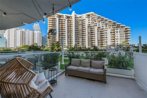 Купить кондоминиум в Майами, Флорида 1 спальня, 68.28м2, № 2054547 - фото 18