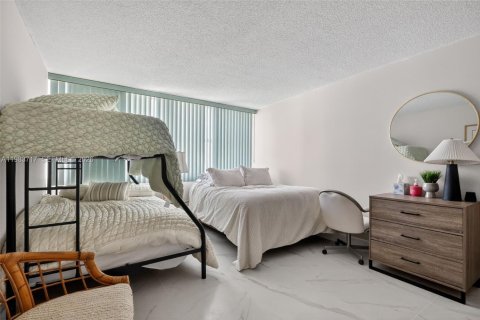 Купить кондоминиум в Холливуд, Флорида 2 спальни, 96.71м2, № 2050281 - фото 19