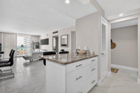 Купить кондоминиум в Холливуд, Флорида 2 спальни, 96.71м2, № 2050281 - фото 14