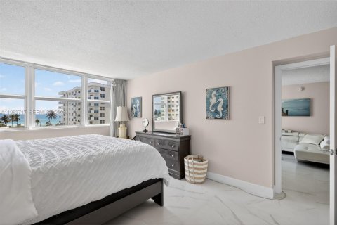 Купить кондоминиум в Холливуд, Флорида 2 спальни, 96.71м2, № 2050281 - фото 16