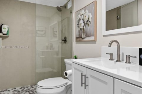 Купить кондоминиум в Холливуд, Флорида 2 спальни, 96.71м2, № 2050281 - фото 22