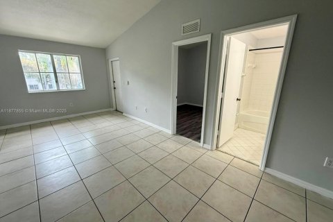 Apartamento en alquiler en Homestead, Florida, 2 dormitorios, 75.72 m2 № 1922806 - foto 3