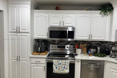 Купить виллу или дом в Палм-Бич, Флорида 3 спальни, 146.88м2, № 2010960 - фото 13