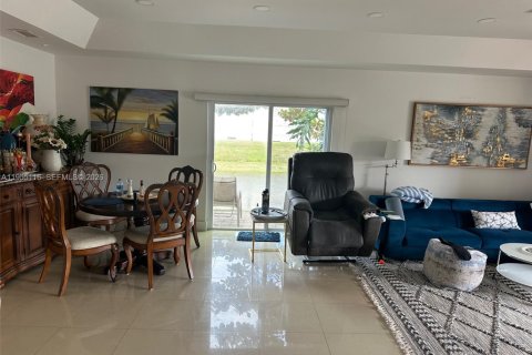 Купить виллу или дом в Палм-Бич, Флорида 3 спальни, 146.88м2, № 2010960 - фото 3