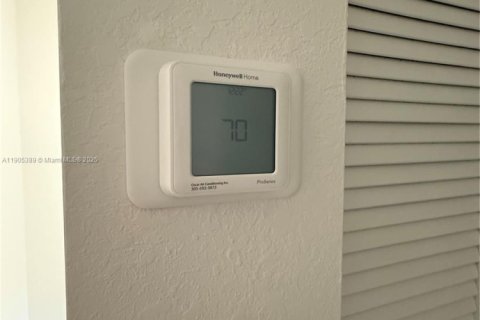 Touwnhouse à louer à Miami, Floride: 3 chambres, 157.47 m2 № 1956808 - photo 24