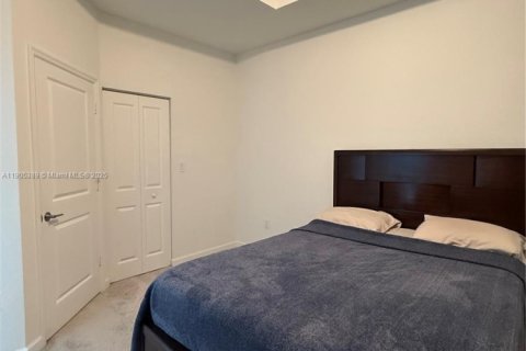 Touwnhouse à louer à Miami, Floride: 3 chambres, 157.47 m2 № 1956808 - photo 12