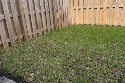 Touwnhouse à louer à Miami, Floride: 3 chambres, 157.47 m2 № 1956808 - photo 25