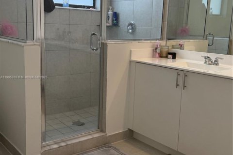 Touwnhouse à louer à Miami, Floride: 3 chambres, 157.47 m2 № 1956808 - photo 15