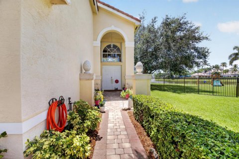 Casa en venta en Boynton Beach, Florida, 4 dormitorios, 254.27 m2 № 2259862 - foto 4