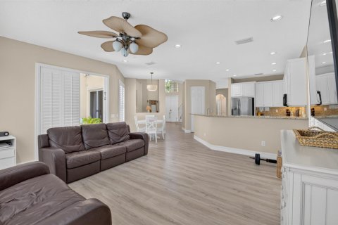 Casa en venta en Boynton Beach, Florida, 4 dormitorios, 254.27 m2 № 2259862 - foto 17