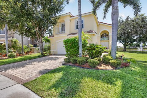 Casa en Boynton Beach, Florida 4 dormitorios, 254.27 m2 № 2259862
