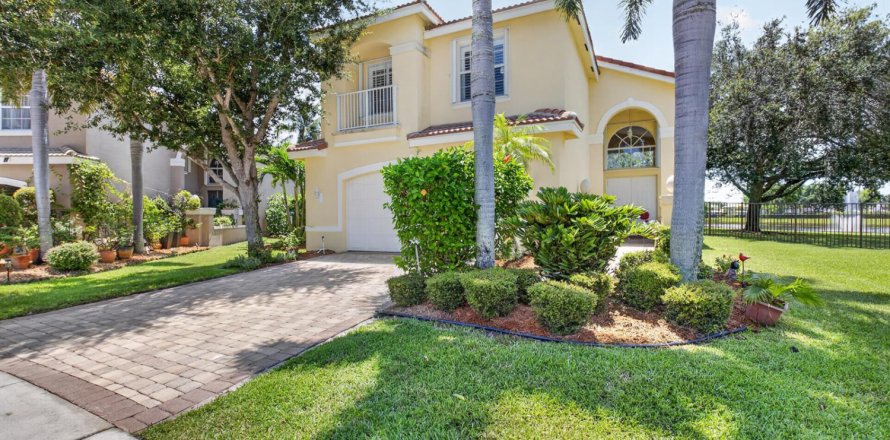 Casa en Boynton Beach, Florida 4 dormitorios, 254.27 m2 № 2259862
