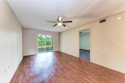 Condo in Bradenton, Florida, 2 bedrooms  № 1876660 - photo 3