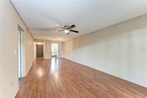 Condo in Bradenton, Florida, 2 bedrooms  № 1876660 - photo 6