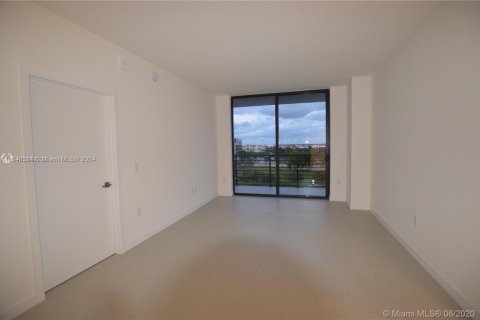 Купить кондоминиум в Дорал, Флорида 3 спальни, 128.11м2, № 1730102 - фото 8