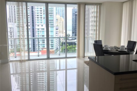 Condo in Miami, Florida, 2 bedrooms  № 2060951 - photo 12