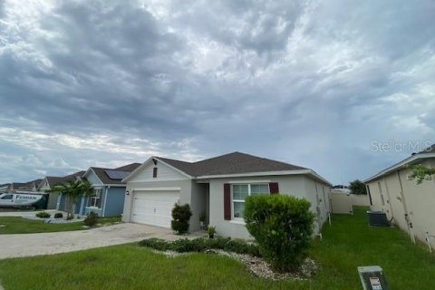 Casa en alquiler en Haines City, Florida, 5 dormitorios, 173.45 m2 № 2277586 - foto 2