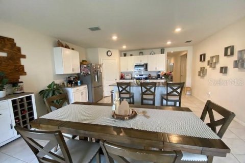 Casa en alquiler en Haines City, Florida, 5 dormitorios, 173.45 m2 № 2277586 - foto 10