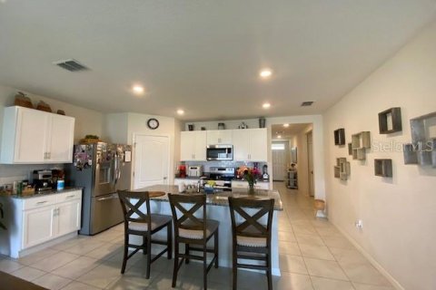 Casa en alquiler en Haines City, Florida, 5 dormitorios, 173.45 m2 № 2277586 - foto 11
