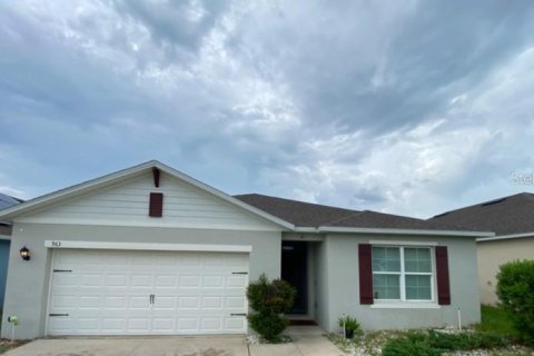 House in Haines City, Florida 5 bedrooms, 173.45 sq.m. № 2277586