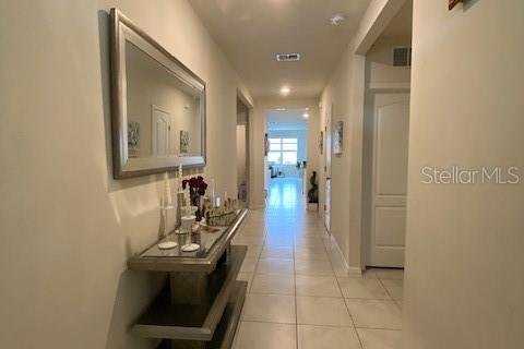 Casa en alquiler en Haines City, Florida, 5 dormitorios, 173.45 m2 № 2277586 - foto 4
