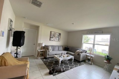 Casa en alquiler en Haines City, Florida, 5 dormitorios, 173.45 m2 № 2277586 - foto 13