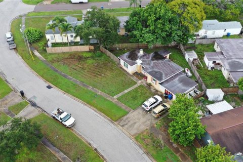 Купить виллу или дом в Сент-Питерсберг, Флорида 5 комнат, 84.73м2, № 2289739 - фото 12