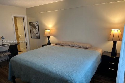 Copropriété à louer à Sunny Isles Beach, Floride: 1 chambre, 71.53 m2 № 2387858 - photo 8