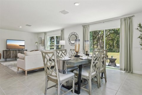 House in Brooksville, Florida 4 bedrooms, 209.96 sq.m. № 1884680 - photo 8