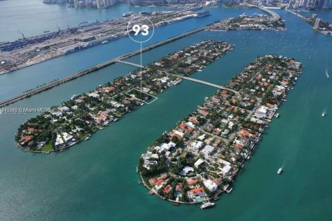 Terreno en venta en Miami Beach, Florida № 1865772 - foto 1