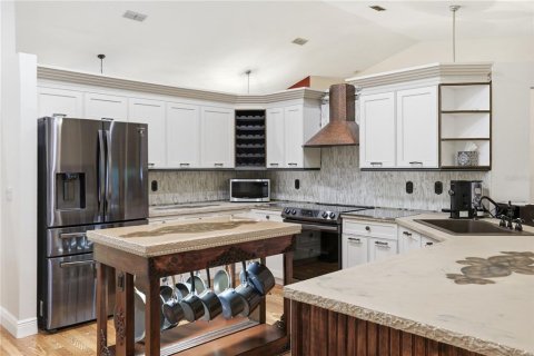 Villa ou maison à vendre à Orlando, Floride: 4 chambres, 267 m2 № 2095619 - photo 14
