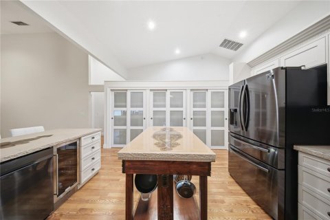 Villa ou maison à vendre à Orlando, Floride: 4 chambres, 267 m2 № 2095619 - photo 15