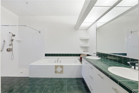 Villa ou maison à vendre à Orlando, Floride: 4 chambres, 267 m2 № 2095619 - photo 26
