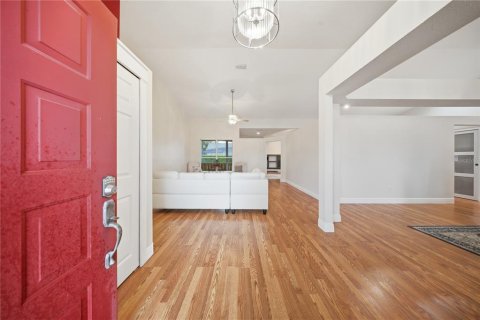 Villa ou maison à vendre à Orlando, Floride: 4 chambres, 267 m2 № 2095619 - photo 4