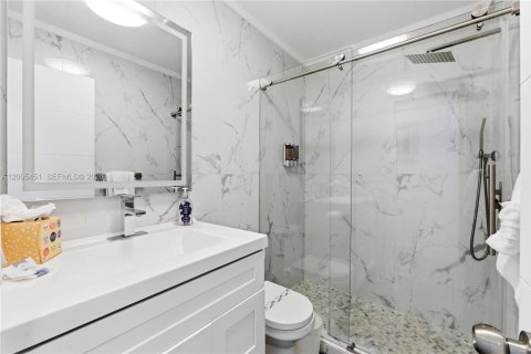 House in Sunrise, Florida 4 bedrooms № 2070450 - photo 27