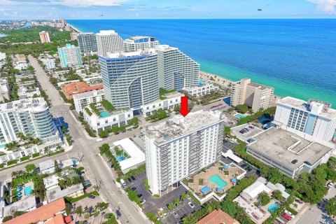 Condominio en alquiler en Fort Lauderdale, Florida, 1 dormitorio, 76.09 m2 № 1883790 - foto 26